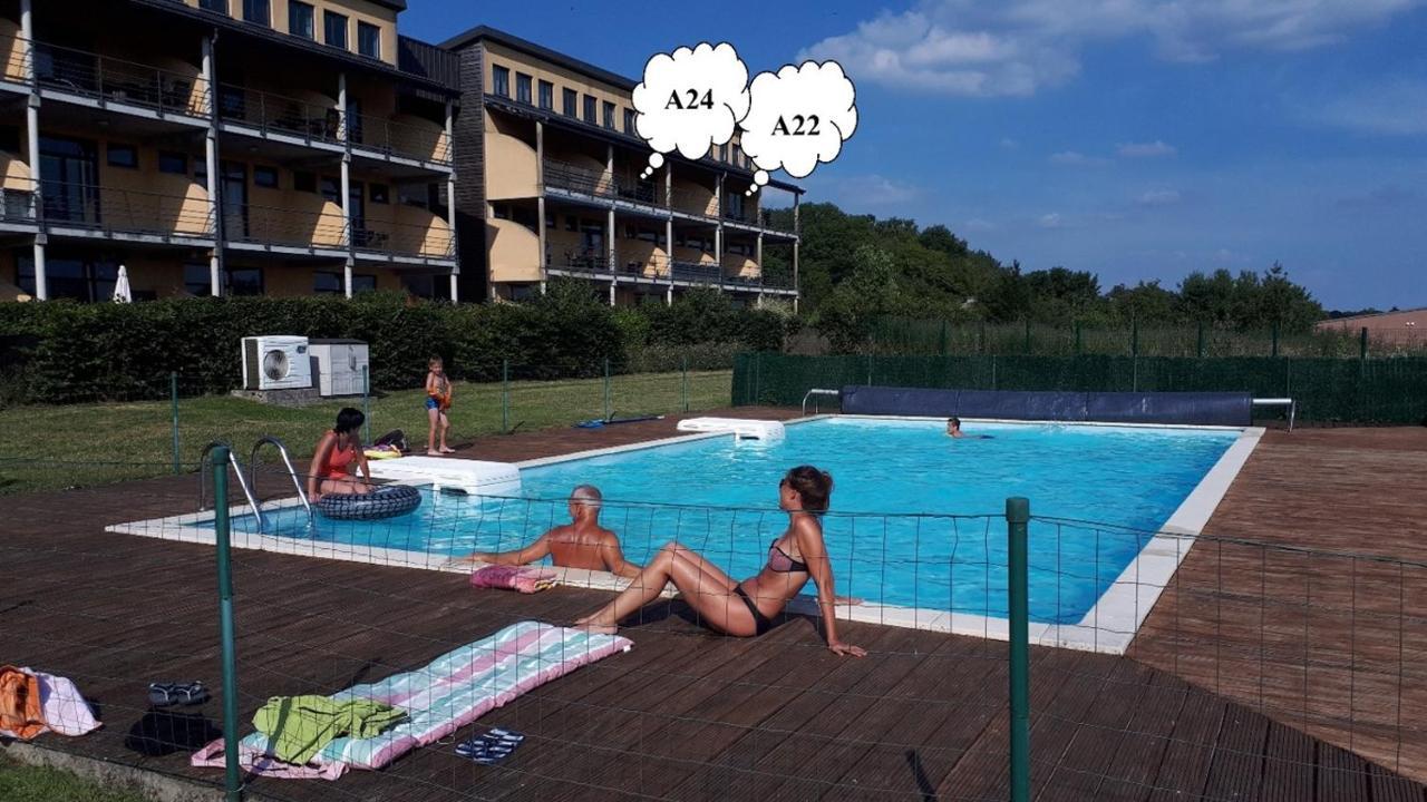 Lacs De L'Eau D'Heure Amiral 24 Erpion Exteriör bild